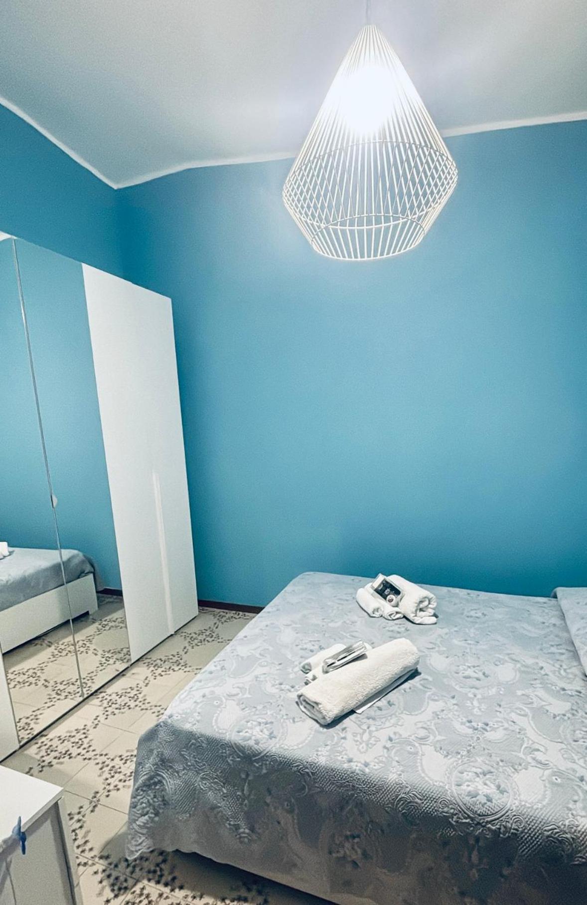 Appartamento Giardini Naxos Butterflies Home Скизо Экстерьер фото